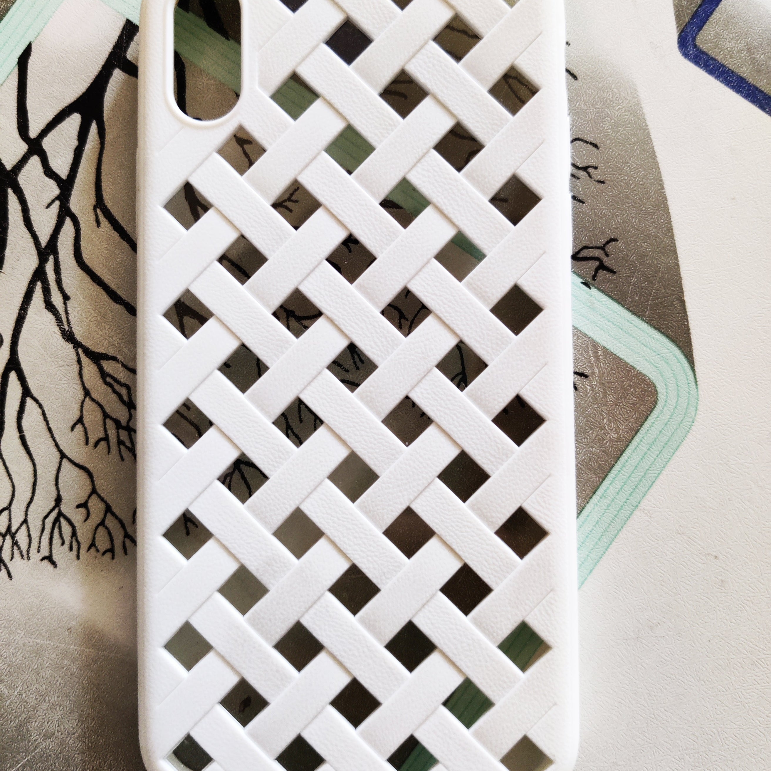 Henks Premium Hollow Grid Weave Case For iPhone X/XS-White