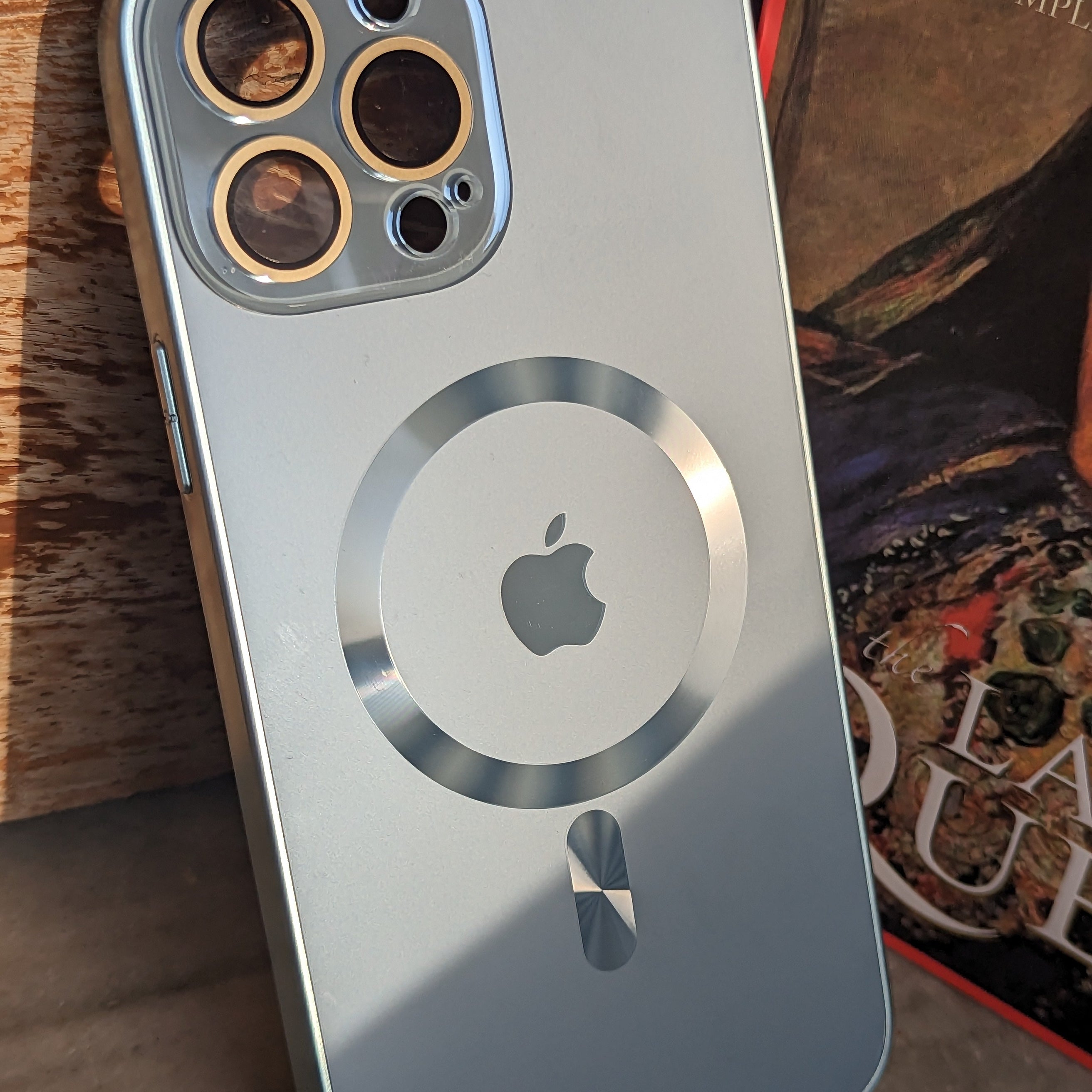 Glossy Electroplated Camera Lens Protection Magsafe Case For iPhone 14