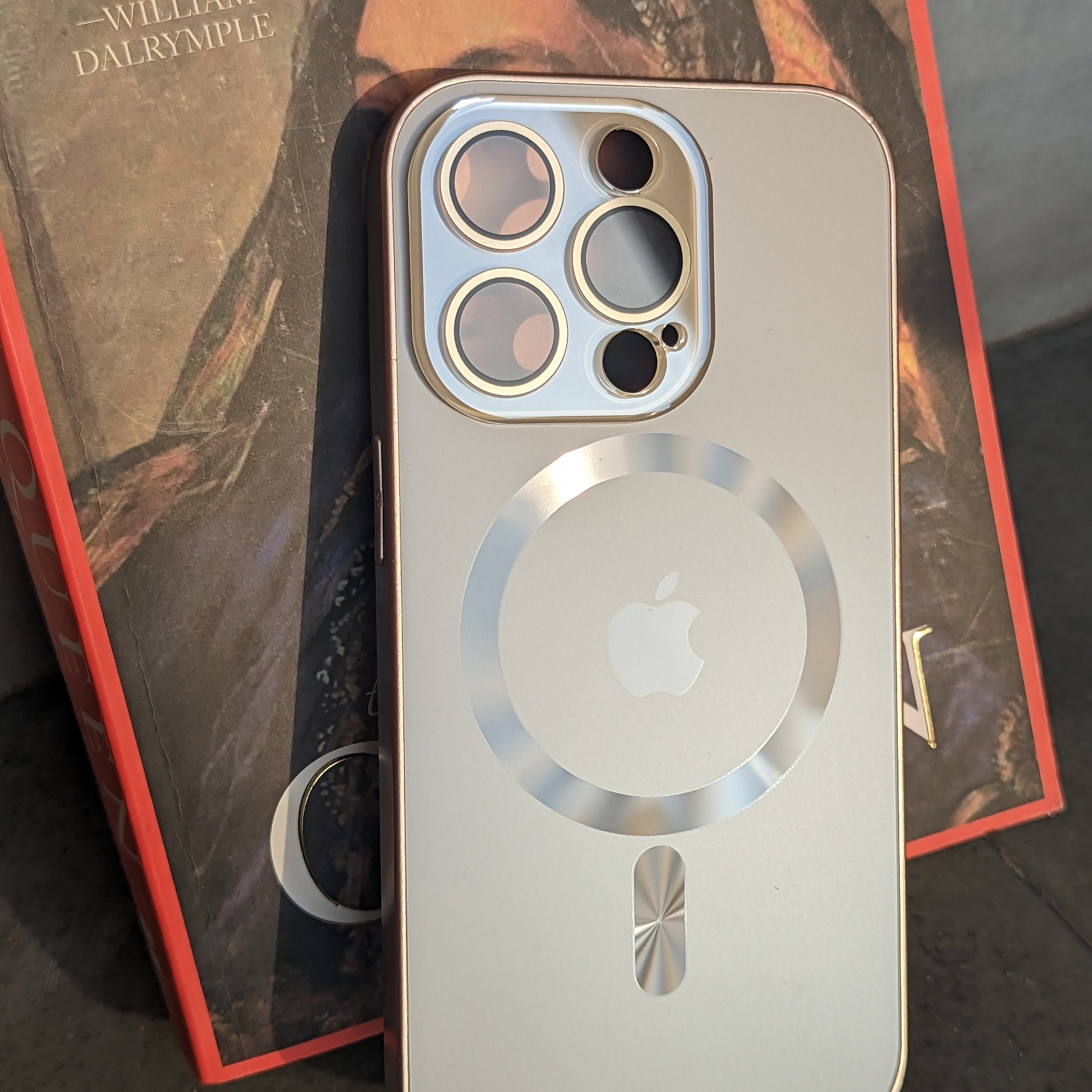 Glossy Ultra Thin Electroplated Camera Lens Protection With Magsafe For iPhone